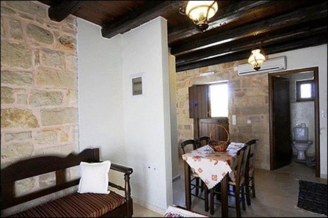 Esperides Stone Houses Palekastro Extérieur photo